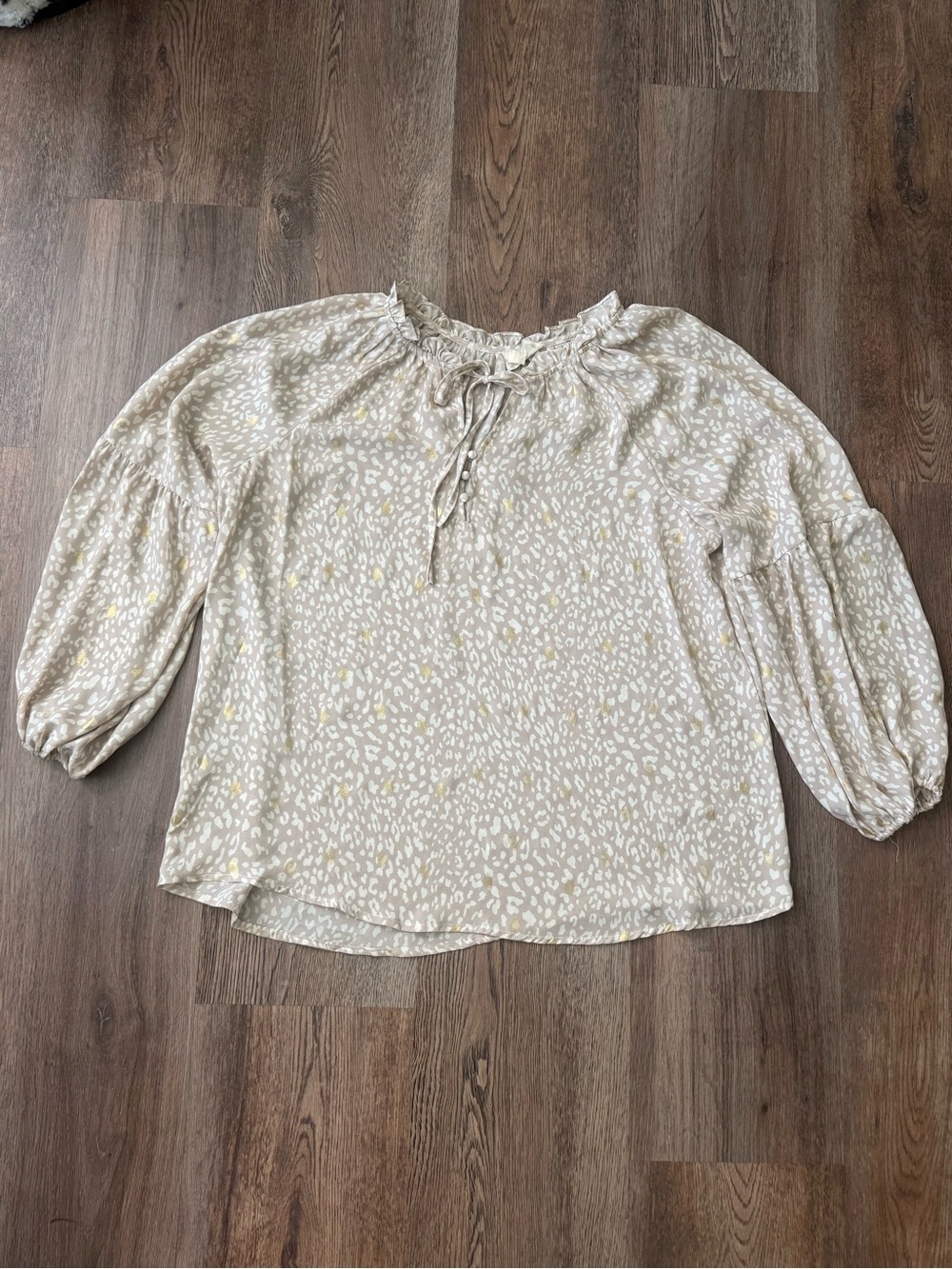 Blu Pepper Taupe Printed Peasant Blouse with Cream & Gold Accents